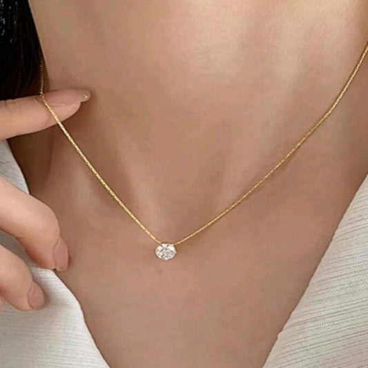 Celeste Solitaire Necklace – Stainless Steel Gold Plated Design